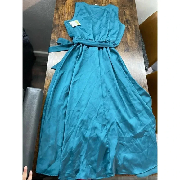 taylor dress midi flowy dres belted size 4 - Picture 9 of 9